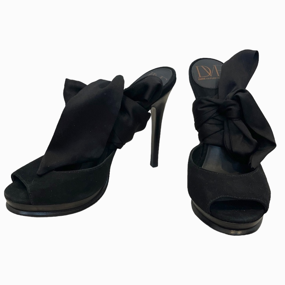 NWOB Diane Von Furstenberg Calve Tie Up Peep Toe Heels